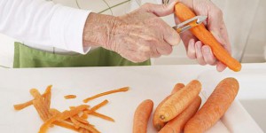 Une nouvelle étude affirme que les carottes souffrent quand on les épluche