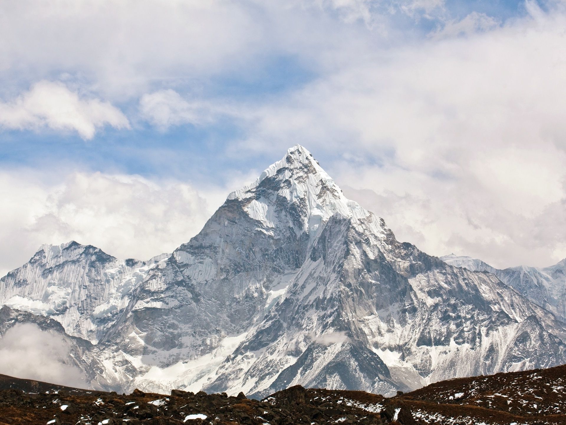Mont Everest : un glacier de 2.000 ans a fondu en 25 ans