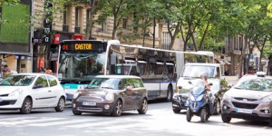 Pollution de l'air : Ségolène Royal lance un nouveau système d'identification des véhicules