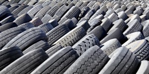 Déchets pneumatiques : le recyclage progresse en 2015 grâce à la valorisation mixte en cimenterie