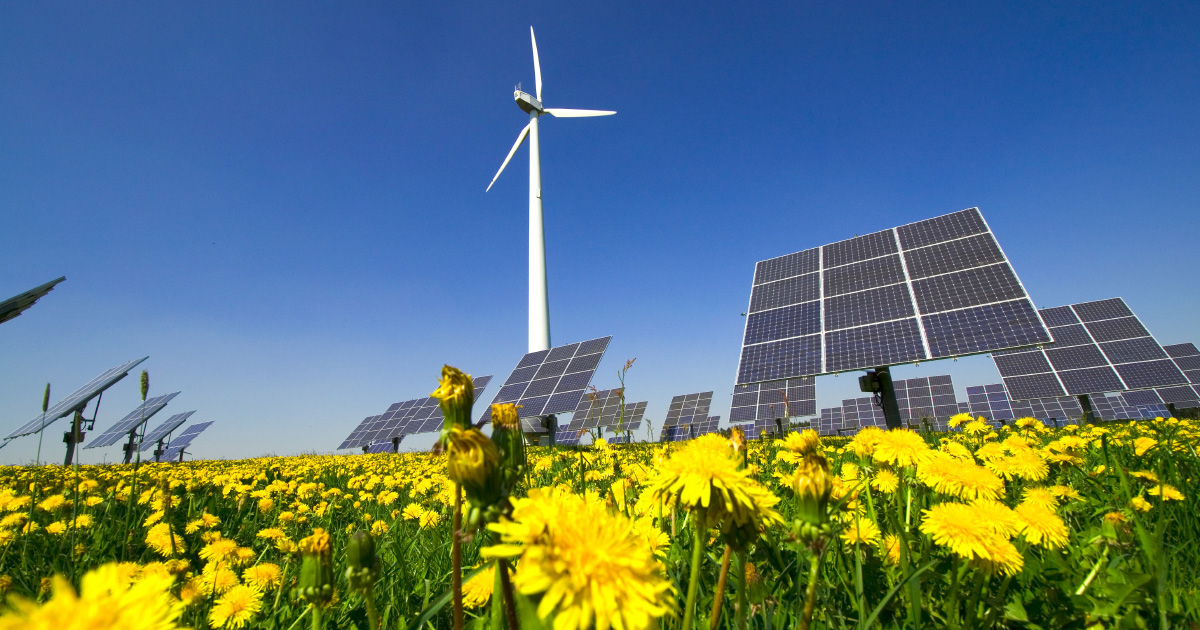 Les Etats installent plus de capacités d'énergie renouvelable qu'annoncé