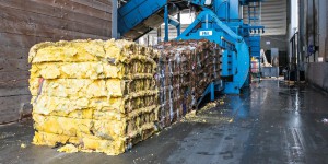 Isover lance la première filière de recyclage des déchets de laine de verre