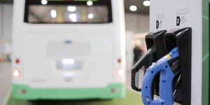 La nouvelle version de la directive européenne stimulant l'achat public de véhicules propres est adoptée