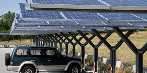 Photovoltaïque : un projet d'arrêté encadre l'équipement des nouvelles toitures commerciales