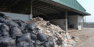 Dépôts sauvages de déchets : le préfet seul compétent sur le site d'une ICPE