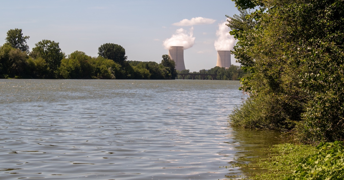 Les ONG déposent une plainte contre la centrale nucléaire de Golfech pour pollution aux hydrocarbures