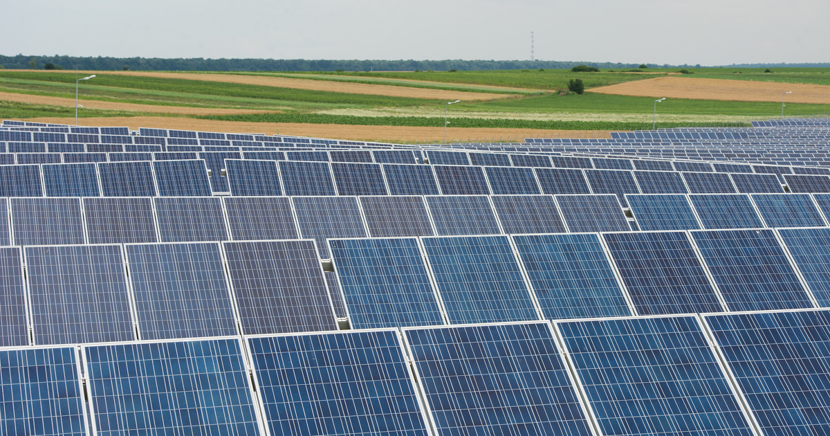 Photovoltaïque : la Commission européenne ouvre deux enquêtes sur des subventions étrangères