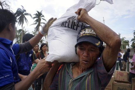 Typhon Haiyan : l'ONU admet la lenteur de l'aide aux victimes