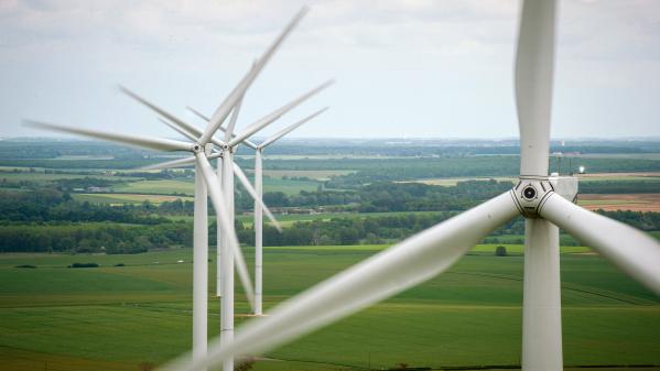 Régionales : la question des éoliennes s’invite dans la campagne en Centre-Val-de-Loire