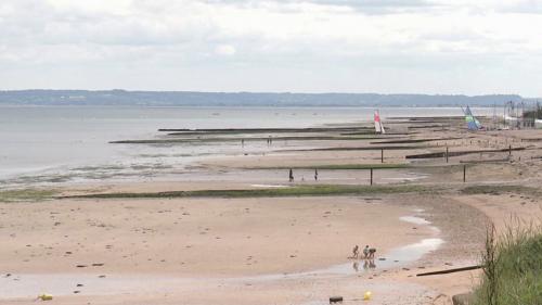Climat : les plages du Calvados gagnées par la mer