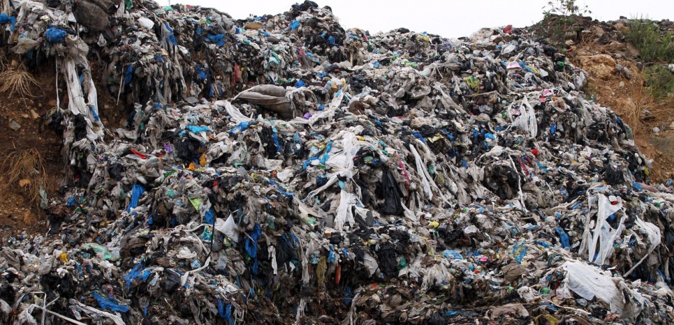 PHOTOS. Le Liban se noie dans d'immenses rivières d'ordures