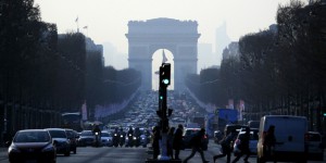 Pollution : comment fonctionneront les nouvelles vignettes automobiles ?
