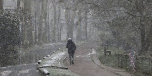 Neige et verglas : la moitié de la France en alerte météo