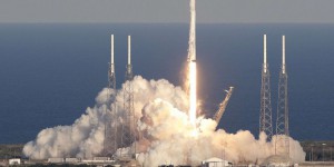 Lancement réussi pour la plus puissante fusée Falcon 9 de SpaceX