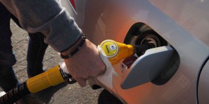 Carburants : les ONG pour un soutien financier aux conducteurs qui n'ont pas le choix