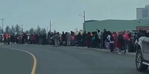 Mégafeux au Canada : les images de l’évacuation des 20 000 habitants de Yellowknife