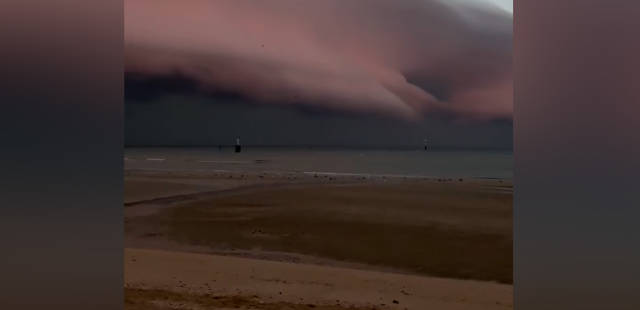 Orages en Normandie : les images de l’arcus, l’impressionnant nuage qui a envahi le ciel de Trouville