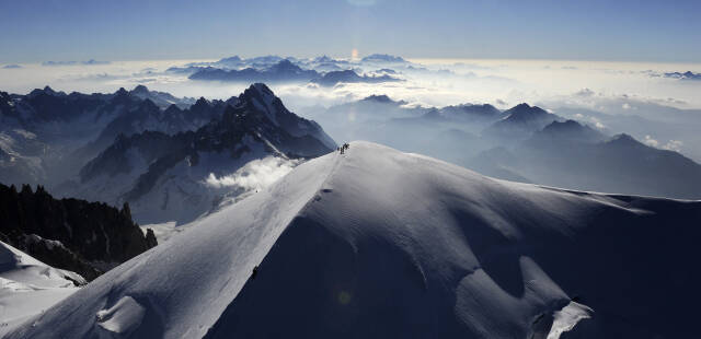 Mont-Blanc à 4 805,59 mètres d’altitude : comment et pourquoi mesurer les montagnes ?