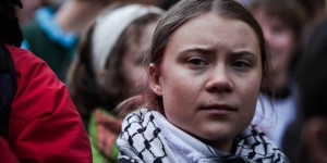 La jeunesse a dû « grandir trop vite », assure Greta Thunberg cinq ans après la première marche mondiale