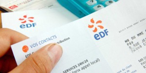 EDF, contraint de geler ses tarifs d'électricité, décroche en Bourse