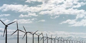 Energie: le gouvernement promeut les renouvelables et le nucléaire