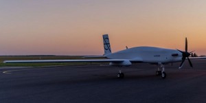 Le drone de combat français Aarok, surprise du chef au Bourget