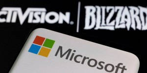 États-Unis: Un juge bloque temporairement le rachat d'Activision par Microsoft