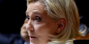 Marine Le Pen profite de la crise pour se présidentiabiliser