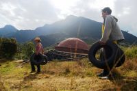 Des « igloos » construits avec des pneus usagés en Colombie