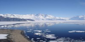 En bref : la fonte de l'Antarctique fait moins monter les eaux que prévu