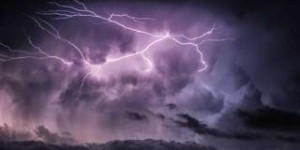 Éclair, grêle, précipitations : top 5 des phénomènes météorologiques les plus extrêmes