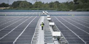 La première centrale solaire flottante de France s’installe en Provence