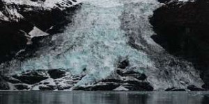 Alaska : ce glacier menace de s'effondrer et de déclencher un tsunami géant
