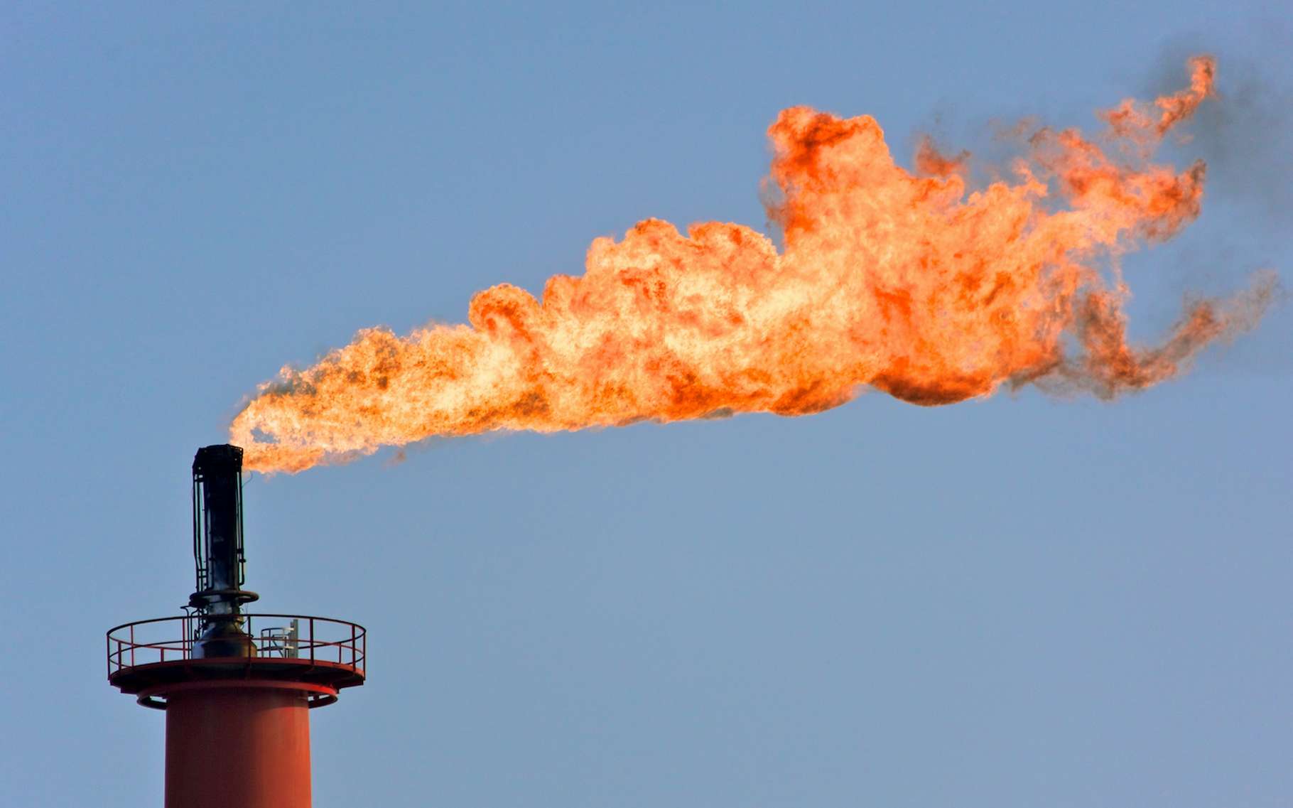 Les émissions de CO2 des raffineries de pétrole continuent d'augmenter : quelles sont les solutions ?