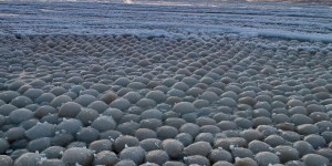 Phénomène météo extraordinaire : les boules de glace géantes