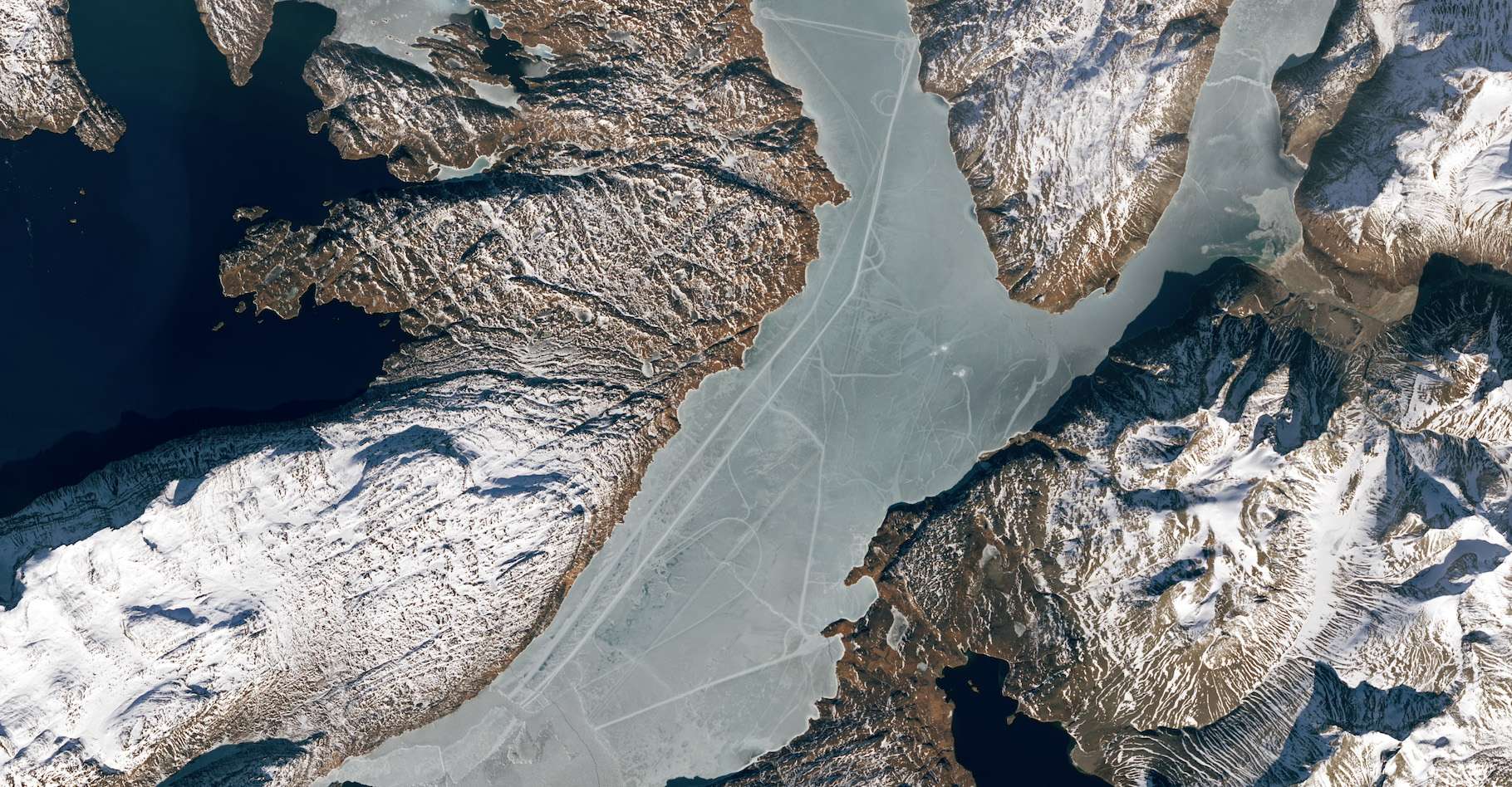 Qu’est-ce qui a créé ces traces étranges sur la glace au Groenland ?