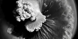 Du sel dans la haute atmosphère : l’étonnante conséquence de l’éruption du Tonga