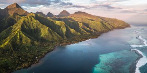 Tahiti : le récif de corail souffre déjà de la construction de la « tour des juges »