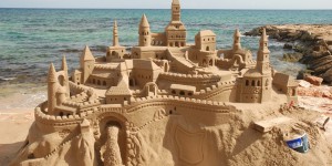 Quelle est la formule scientifique du château de sable parfait ?