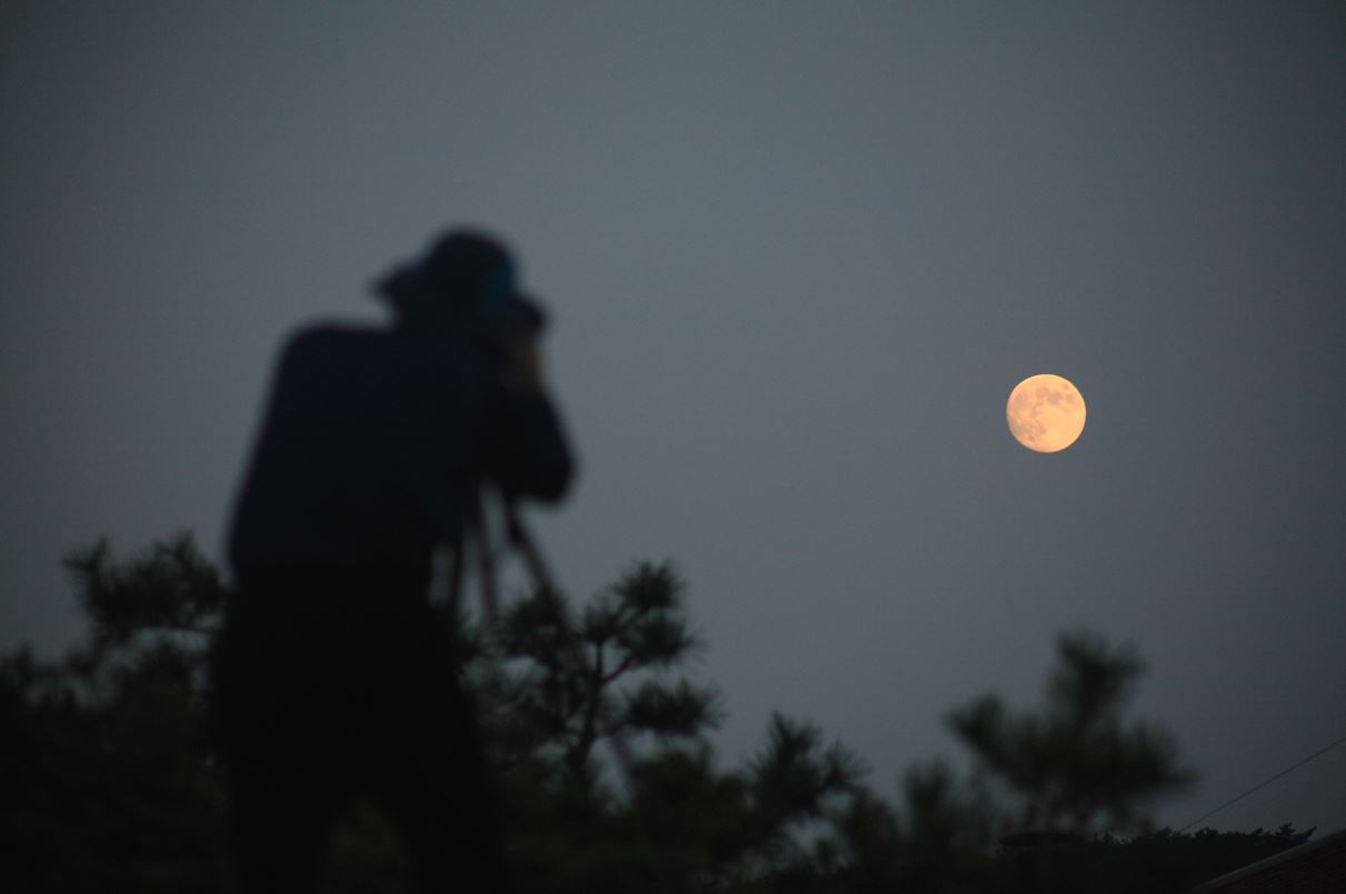 Super Pleine Lune de l’Esturgeon : voici les plus belles images capturées par les internautes