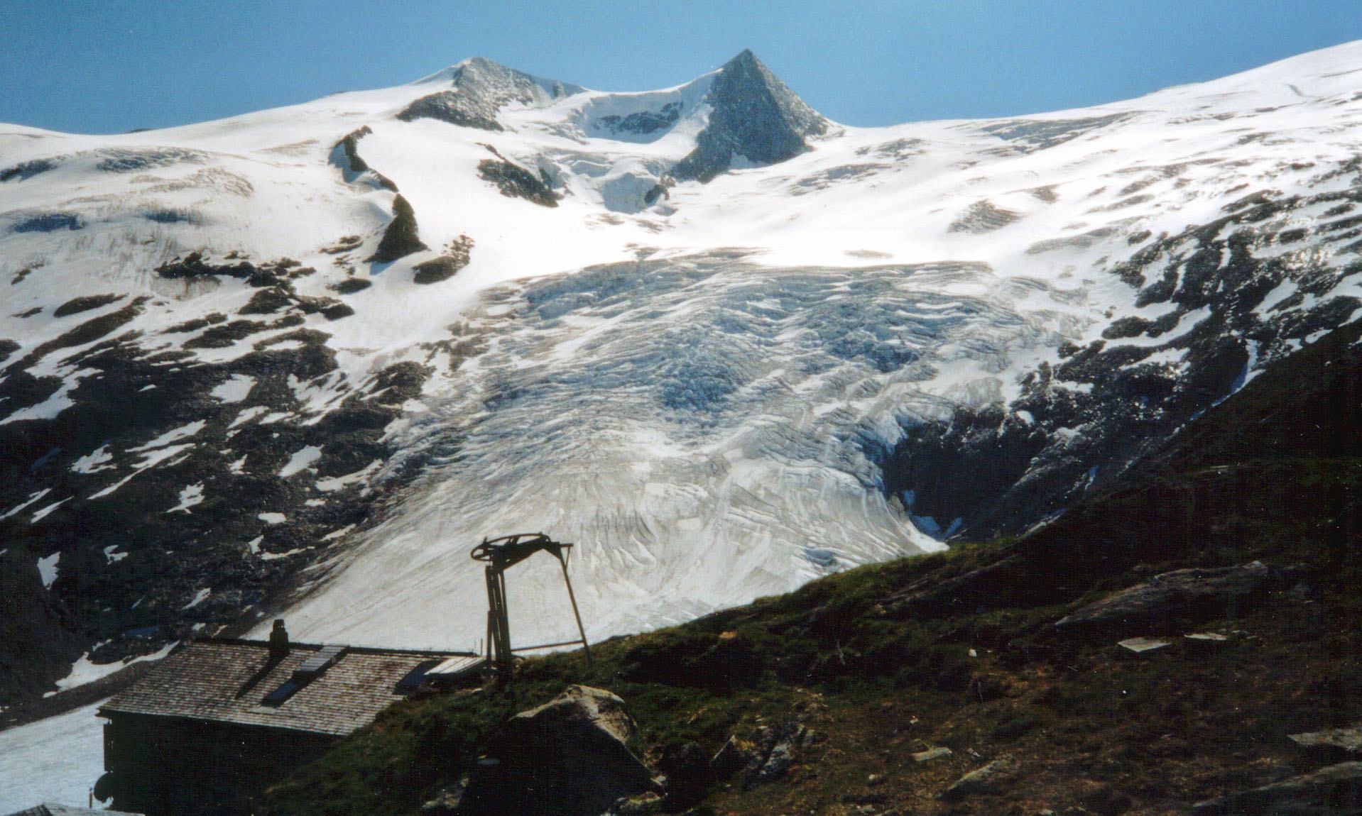 Le corps glacé d’un alpiniste disparu depuis 22 ans retrouvé en Autriche
