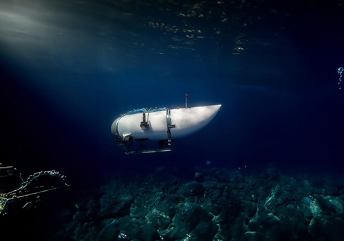 “C’est le survivant du Titan”. Un objet pas comme les autres est retrouvé parmi les débris du submersible disparu l’an passé