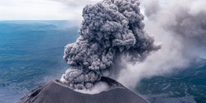 Des volutes de gaz toxiques issues d’une éruption volcanique en Islande planeraient actuellement au-dessus de l’Europe