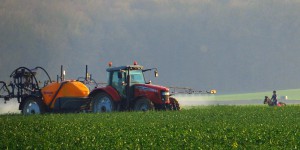 Pesticides autour des habitations : le gouvernement lance une consultation