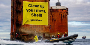 Dans la mer du Nord, polémique sur l'avenir des plates-formes pétrolières abandonnées