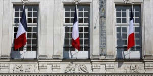 Municipales: le 'pacte du pouvoir de vivre' entre en campagne et interpelle Bercy