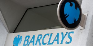 Sous la pression d'actionnaires, la banque Barclays promet de protéger le climat