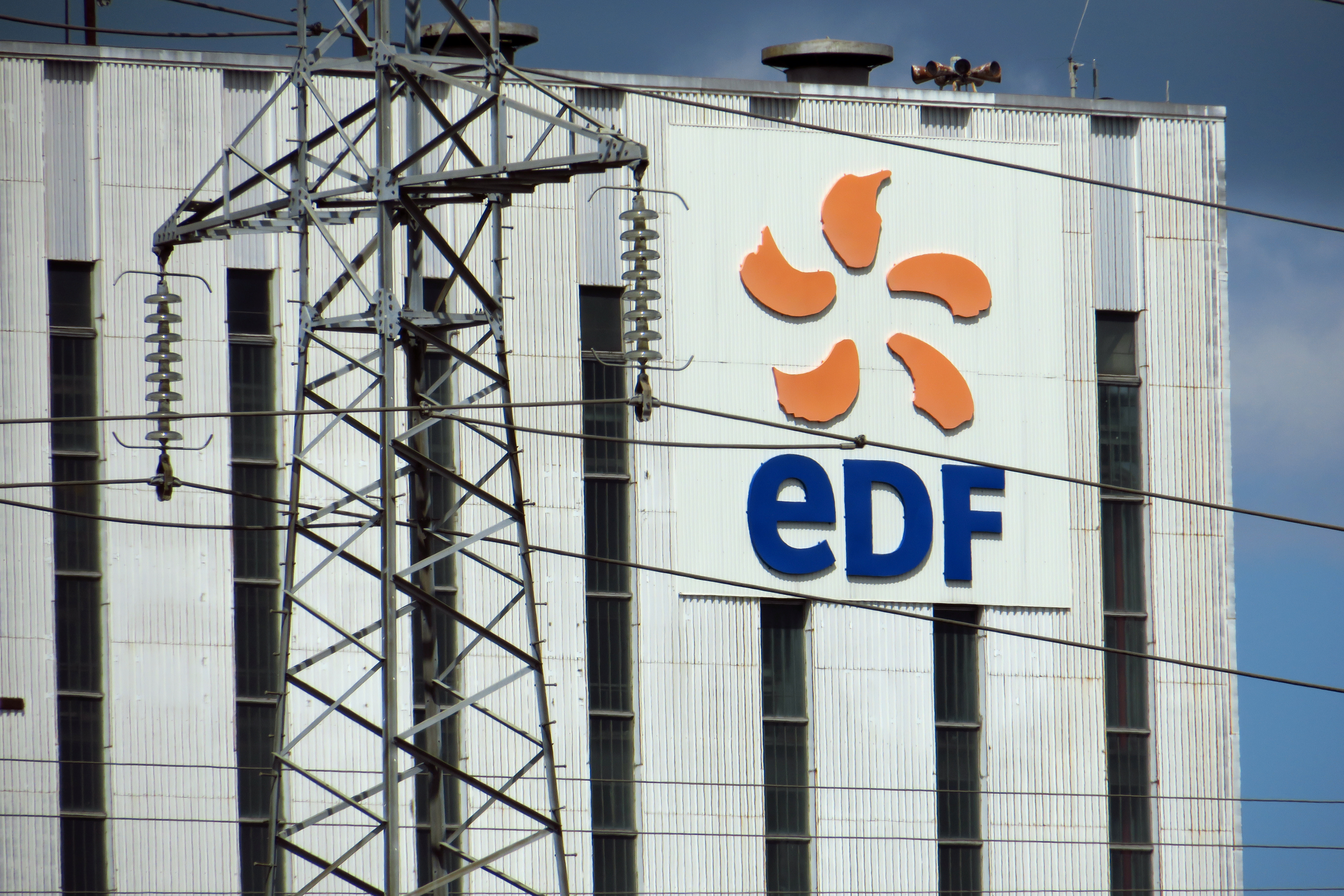 Le projet Hercule de réorganisation d'EDF ne conduira pas à une scission ou à une privatisation (PDG)