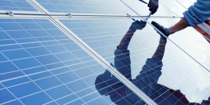 Rentabilités excessives dans le photovoltaïque : l'Etat met le holà