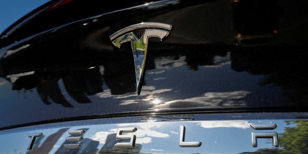 Bornes de recharge électrique : ce que dit le propriétaire d'une Tesla Model 3